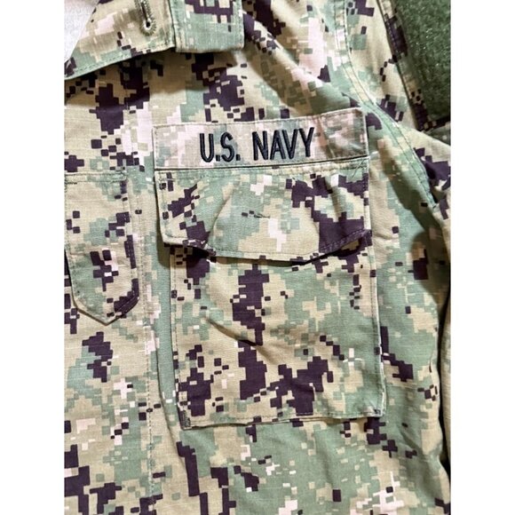 US Navy Seals Type III X Short Jacket Adult S Green Digital Camouflage Button. - Picture 3 of 10